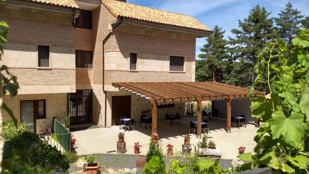Hotel Rural El Nido De Pinares Navaleno Exterior photo